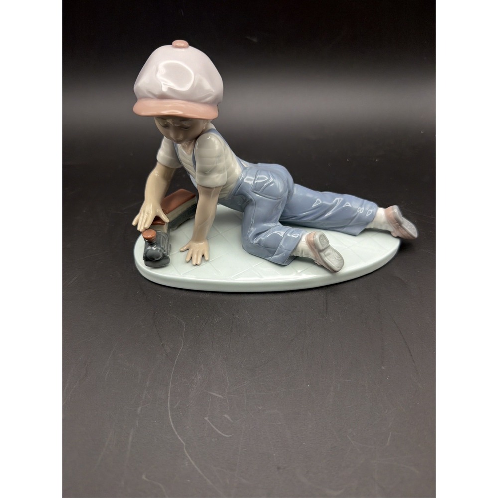 Vintage Lladro Porcelain Figurine "All Aboard" #7619 Box